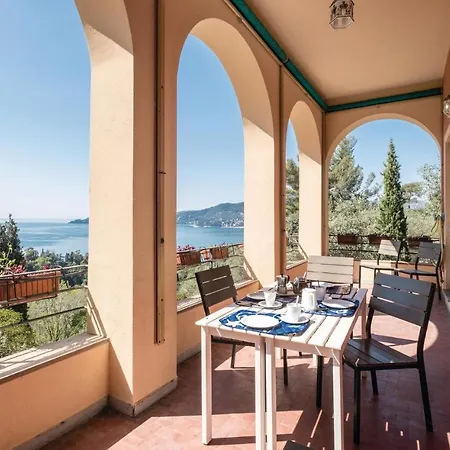 La Casa Rossa Holiday home *