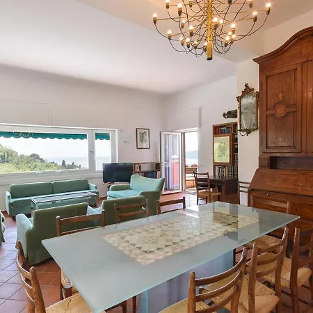 Holiday La Casa Rossa